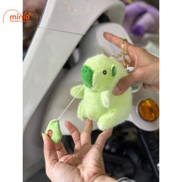 Móc khoá Capybara rút mũi chậm xanh