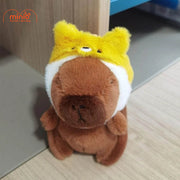 Móc khóa bông Capybara đội nón