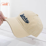 Nón kết thêu nổi