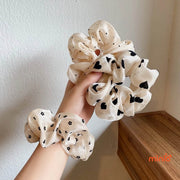 Scrunchies chấm bi