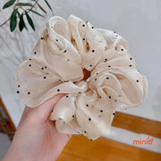 Scrunchies chấm bi