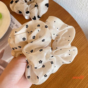 Scrunchies chấm bi