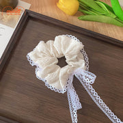 Scrunchies vải nơ ren trắng