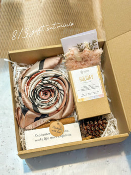 Set quà khăn lụa, nến thơm