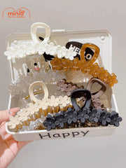 Kẹp càng cua hoa nhựa