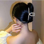 Kẹp càng cua hai hàng đá ngọc