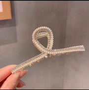 Kẹp càng cua hai hàng đá ngọc