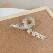 Kẹp càng cua kim loại gắn hoa