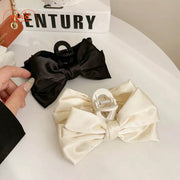 Kẹp càng cua nơ vải PM