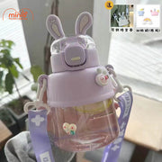 Bình nước nhựa tai thỏ