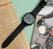 Đồng hồ Qcong mặt vuông dây da