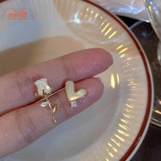 Bông tai hoa hồng trái tim