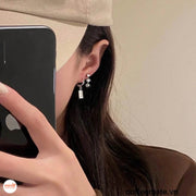 Set bông tai cá tính đen FL