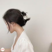 Kẹp càng cua hoa 4 cánh