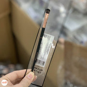 Cọ phủ và tán phấn mắt Vacosi E02