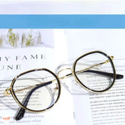 Kính hot girl gọng sắt