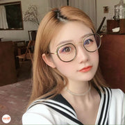 Kính hot girl gọng sắt