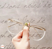 Kính mắt mèo gọng vàng kim