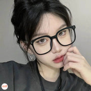 Kính giả cận 2 chấm