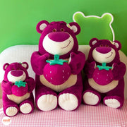 Gấu Lotso ôm dâu 50cm