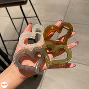 Kẹp càng cua tim màu loang