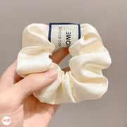 Scrunchies lụa trơn mác vuông