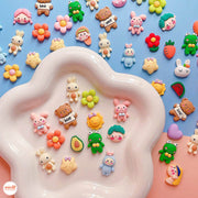 Set 4 charm kèm miếng dán