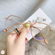 Kính giả cận gọng chữ F