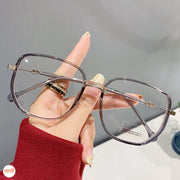 Kính giả cận viên kim tuyến