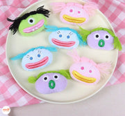 Cài áo balo búp bê vui nhộn