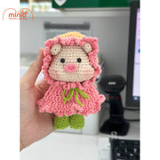 Móc khóa len heo mặc váy