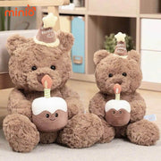 Gấu ôm bình sinh nhật