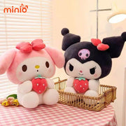 Thú bông Sanrio ôm dâu nhỡ