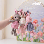 Móc khoá thỏ thơm váy kẻ UX