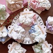 Set 2 scrunchies trơn + hoạ tiết tag vuông