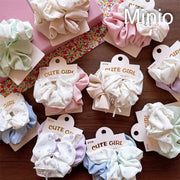 Set 2 scrunchies trơn + hoạ tiết tag vuông