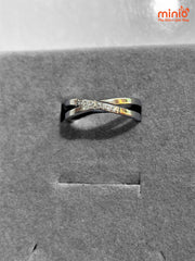 Nhẫn titan chéo đính đá 040MH